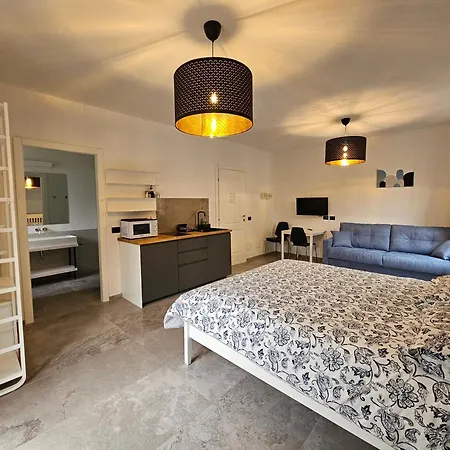 White House Πάρμα