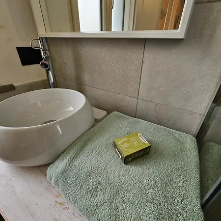 住宿加早餐酒店 White House 3*