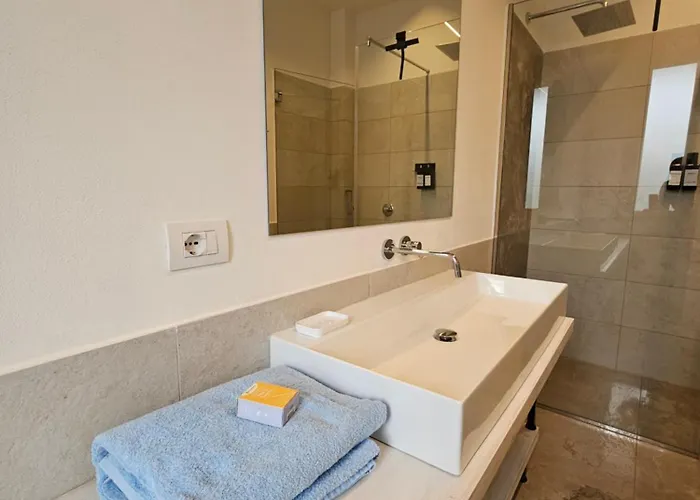 Oda ve Kahvaltı White House 3*