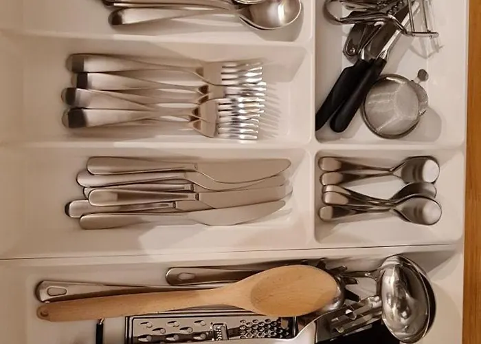 White House 3* Πάρμα