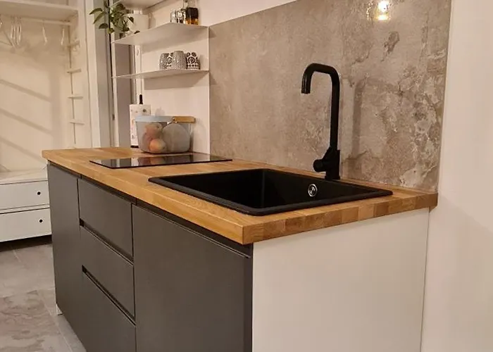 Bed and Breakfast White House